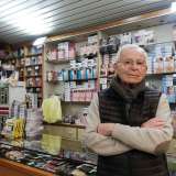 Entrando facciamo la conoscenza dell�86enne Nicolangelo...